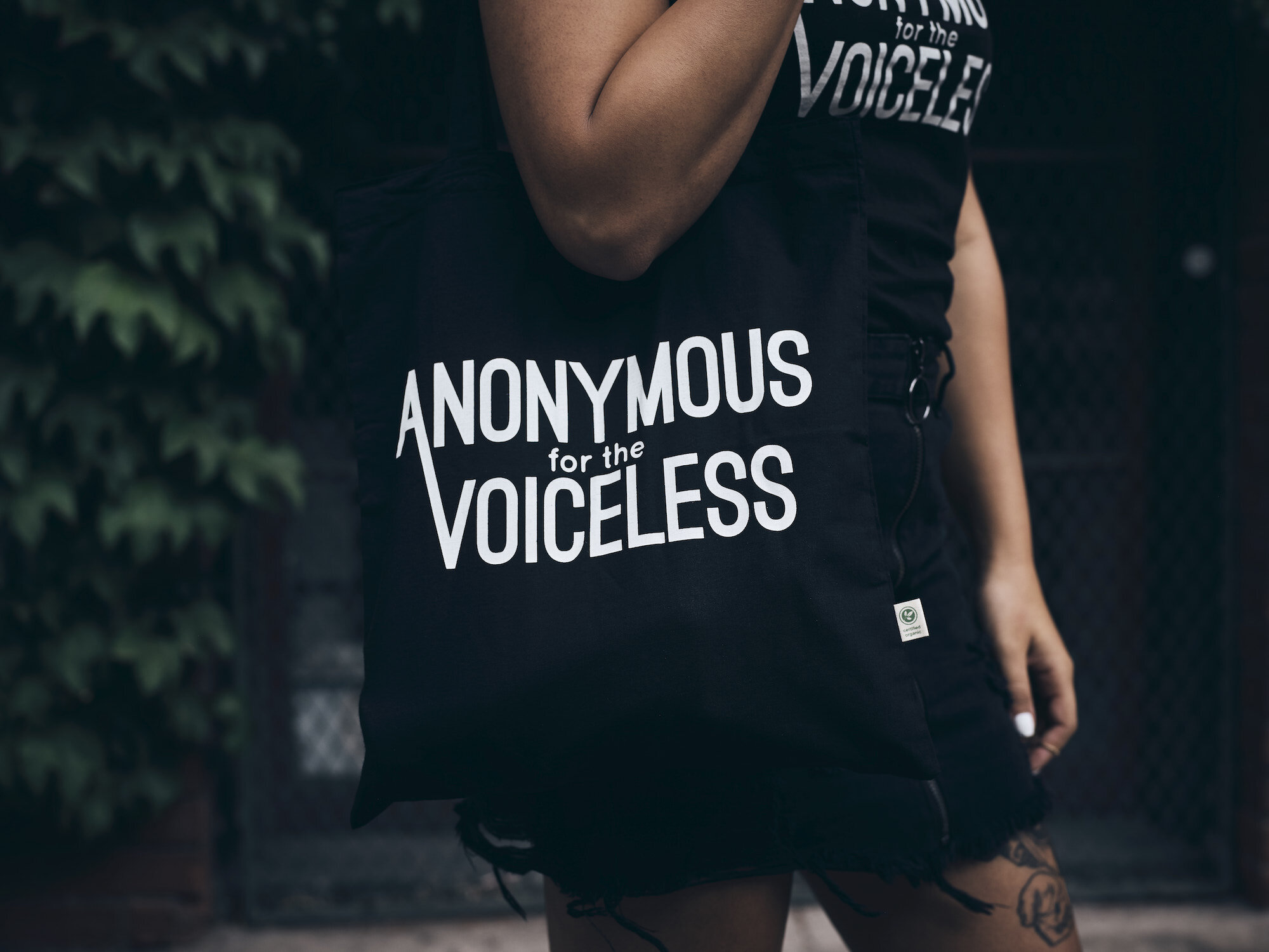 AV-shop-tote-bag-3.jpg