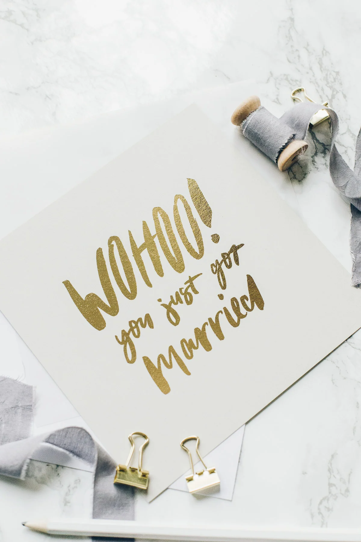 Hochzeit Glückwunschkarte "Hurra - just married" -Goldfolie- Design & Lettering: Viviane Lenders | Druck: Herzdruck
