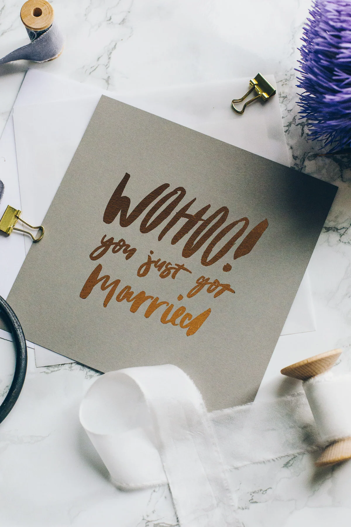 Hochzeit Glückwunschkarte "Hurra - just married" -Rosegoldfolie- Design & Lettering: Viviane Lenders | Druck: Herzdruck
