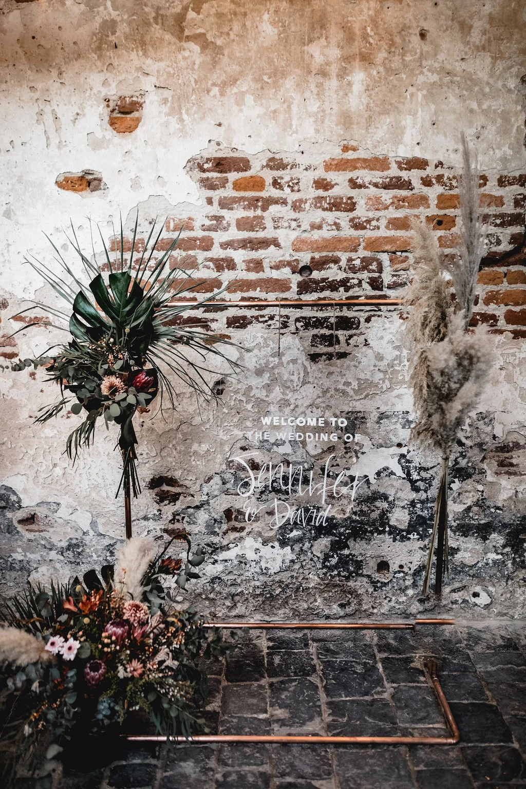 Wedding - Handlettering, Acrylglasschild, Willkommensschild Hochzeit - via Viviane Lenders Design