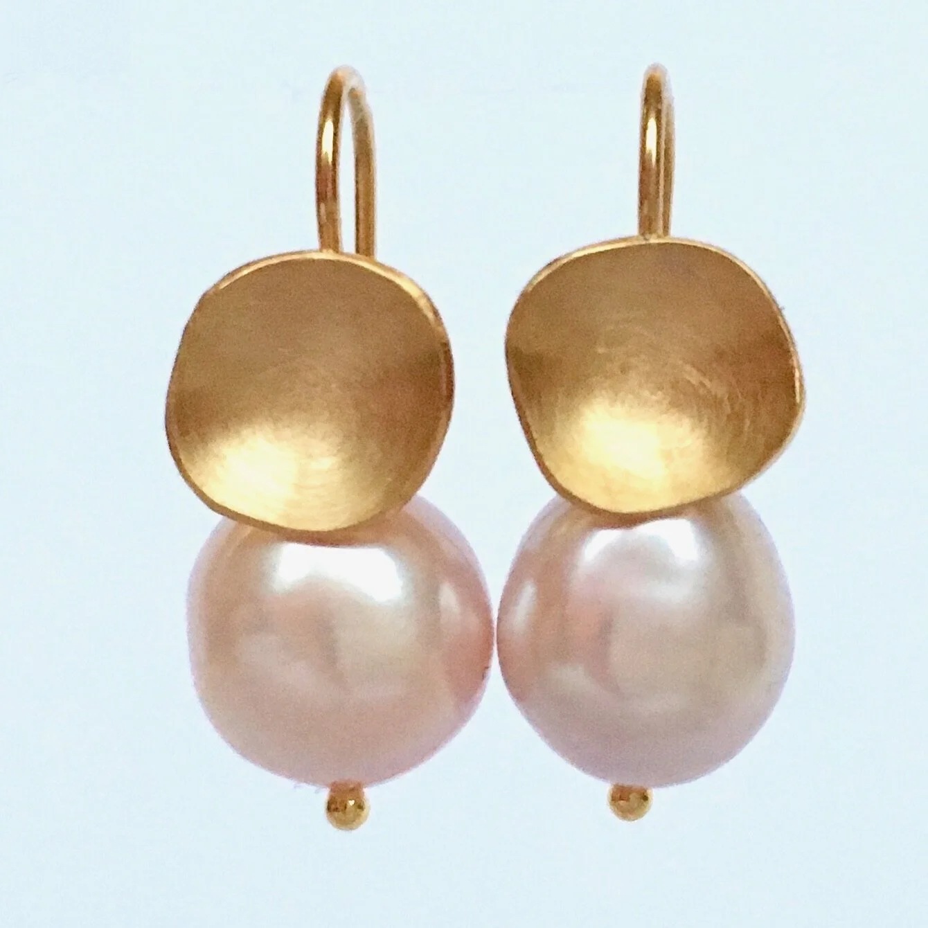 Gold petal & pink pearl charm drop earrings