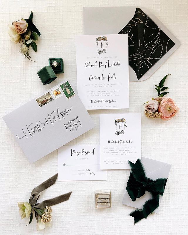 One of my favorite things is getting my invitation suites styled for pictures. Clearly @jade.magnolia is the master at this! Loved collaborating with @elliekoleen & @jade.magnolia for this amaazing workshop they hosted!