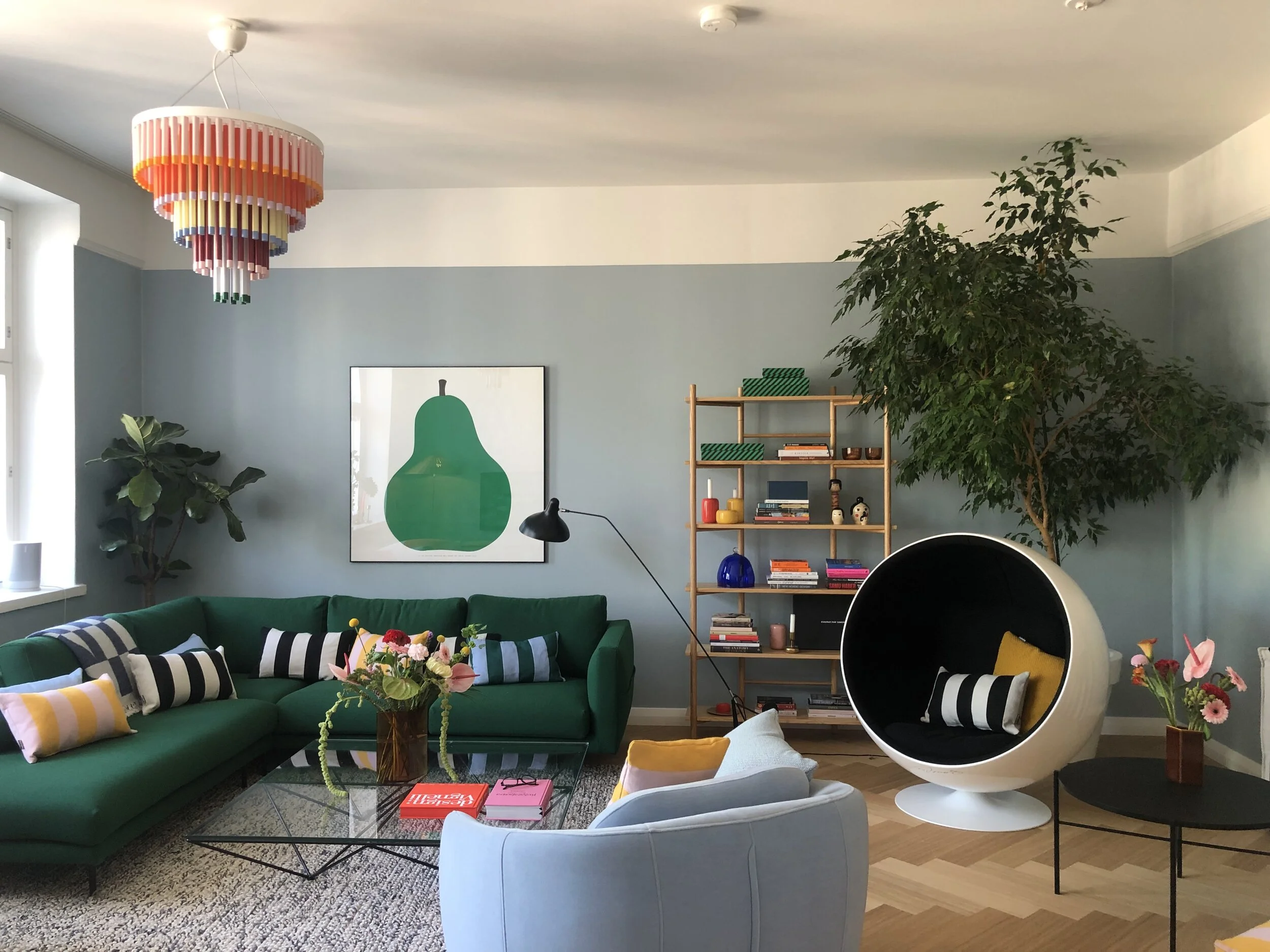 Hakola pukeutuu Vuokkoon