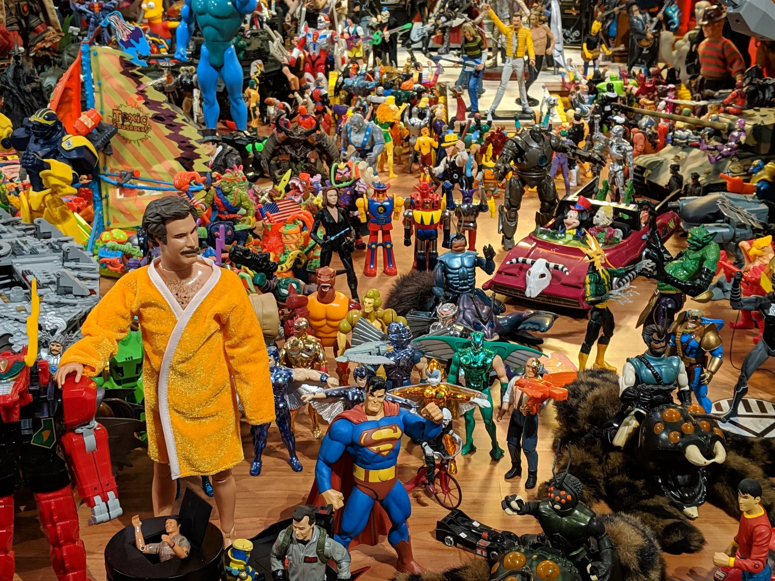 The only exception to the organized collection is the massive amount of random figures in the “bedroom”.