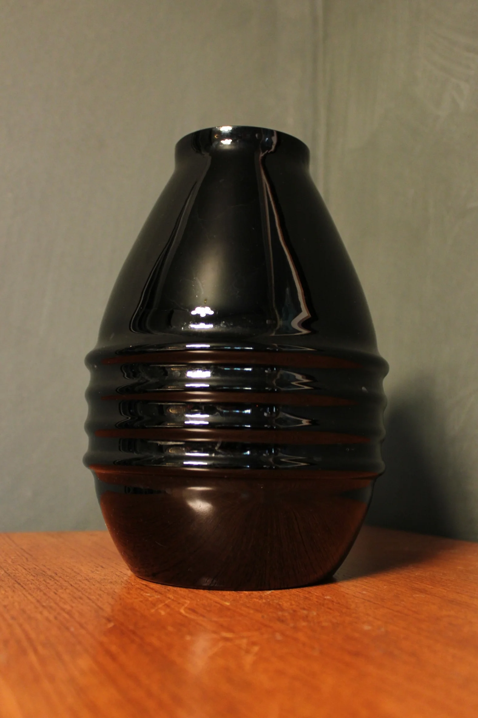 Black Gloss Ribbed Vase. c.1970