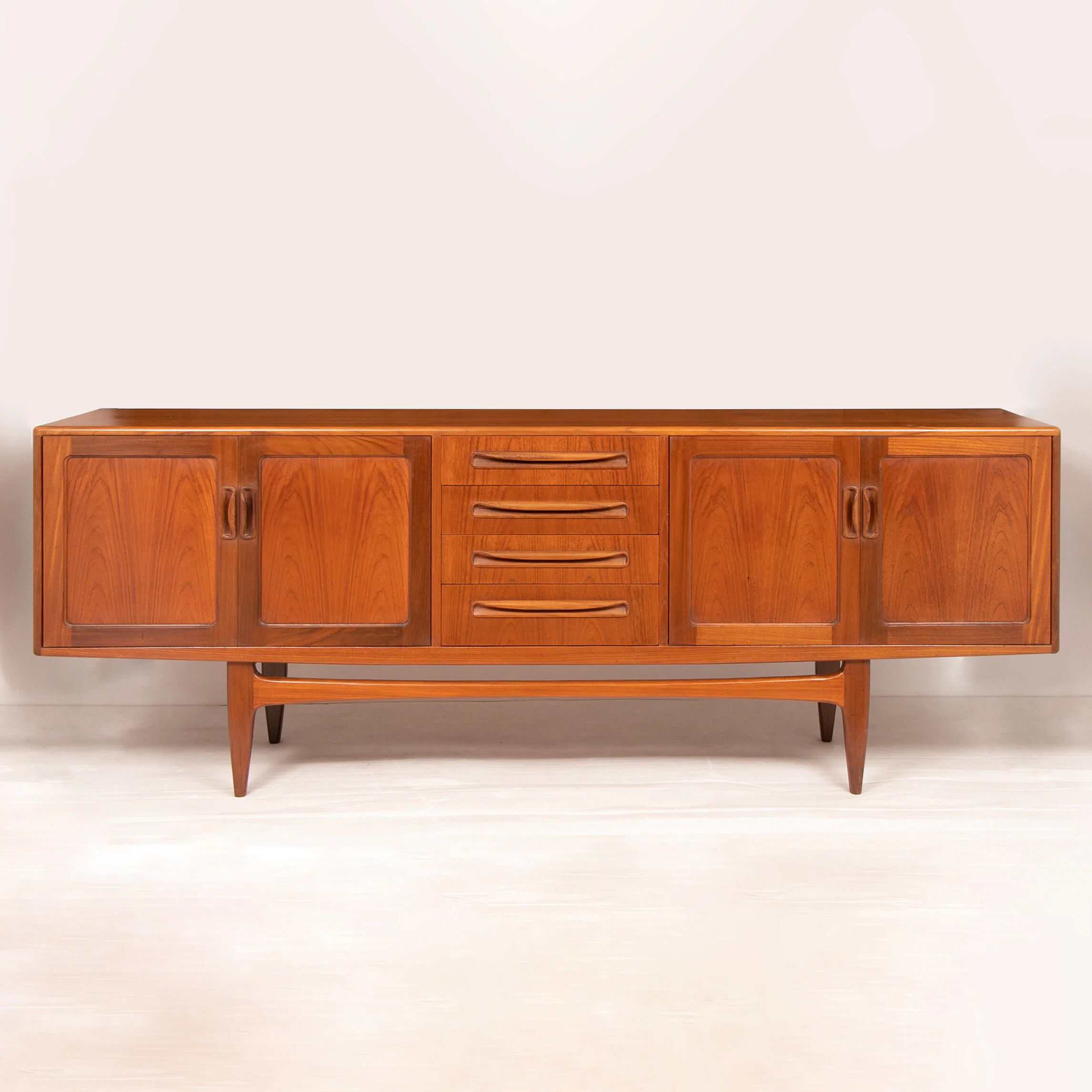 teak-long-john-sideboard-by-victor-wilkins-c1965_48_36308a.jpg