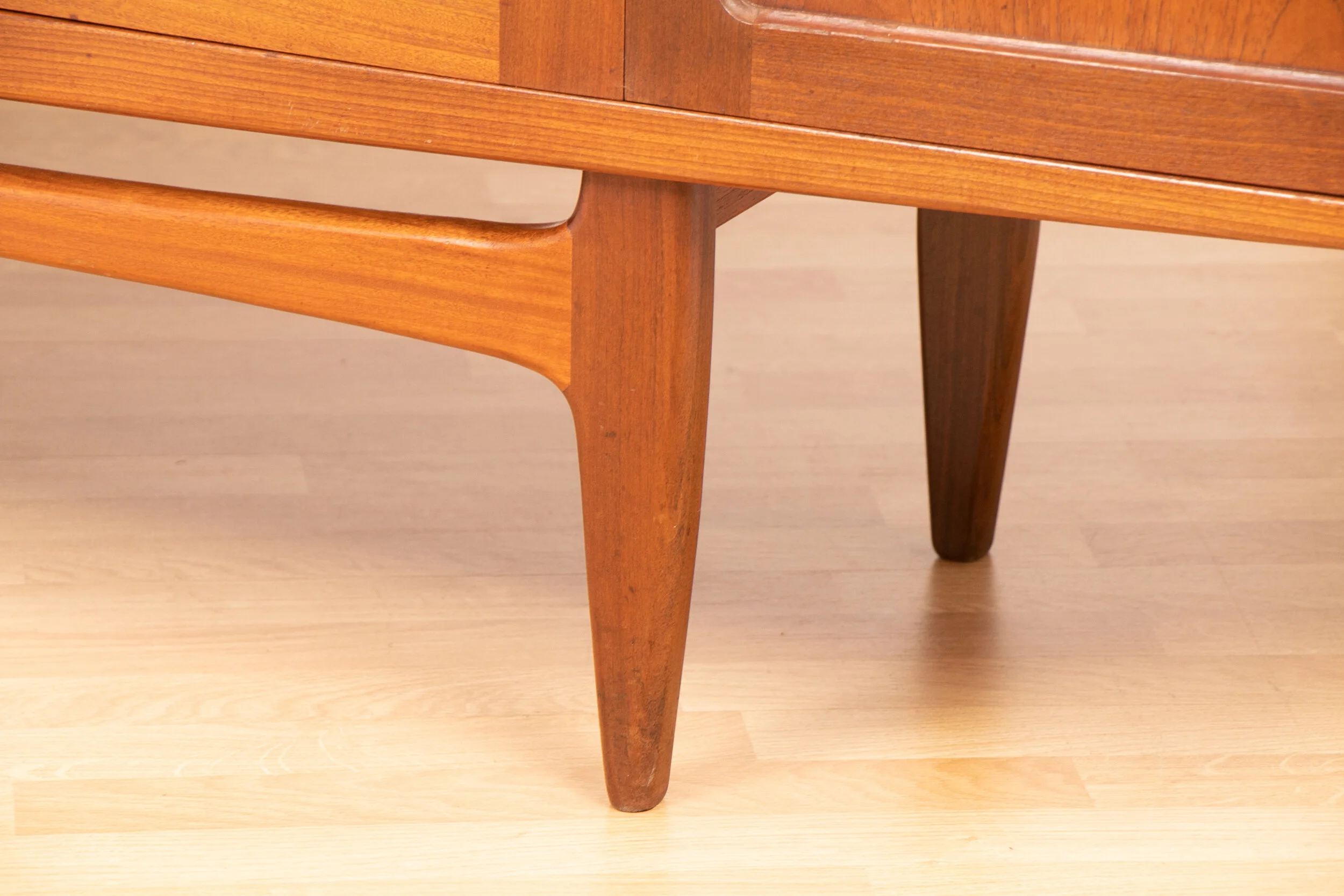 teak-long-john-sideboard-by-victor-wilkins-c1965_48_36308i.jpg