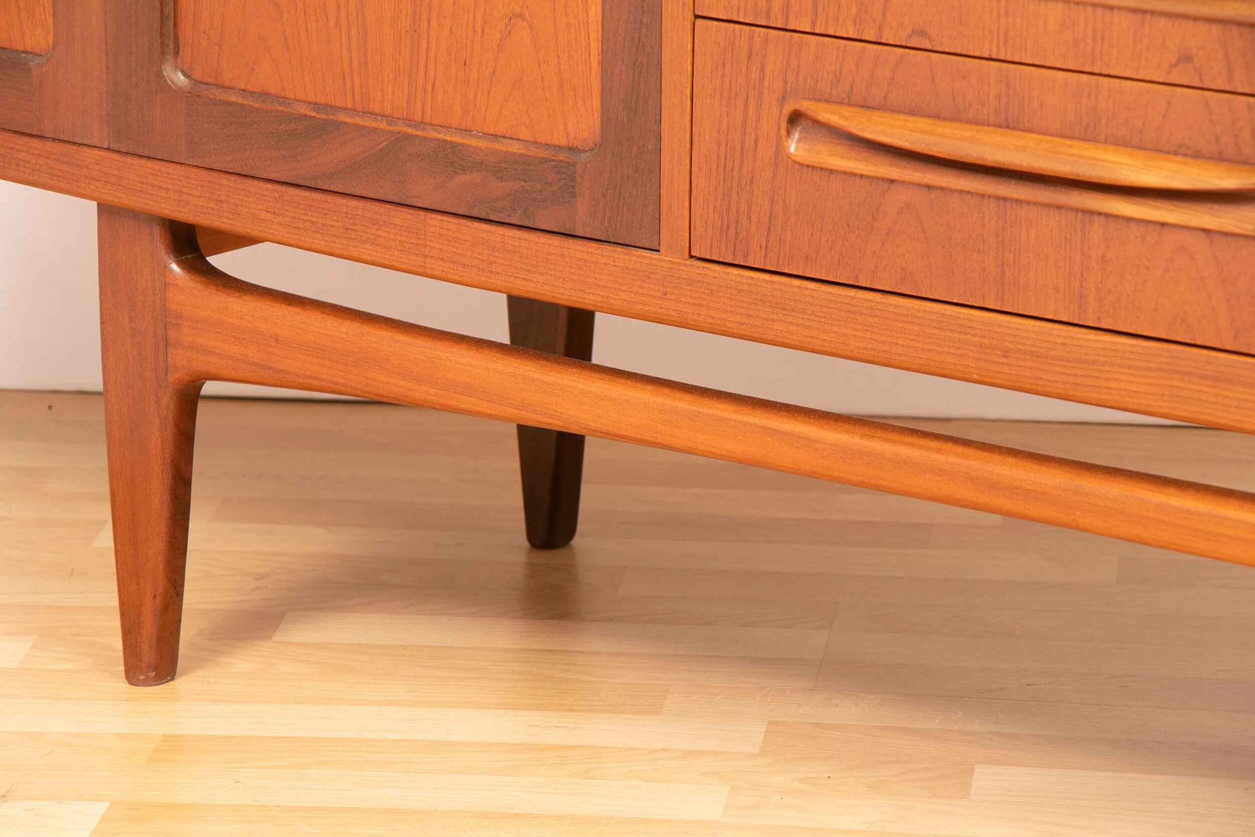 teak-long-john-sideboard-by-victor-wilkins-c1965_48_36308h.jpg