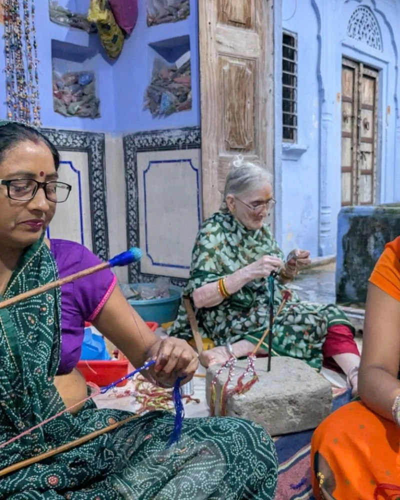 Patwa hand knotting artisans in India