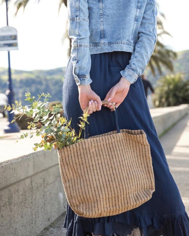 The Perfect Blend of Tradition and Trend: The Woven Tote Beach Bag