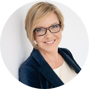 Karen Poirier Headshot