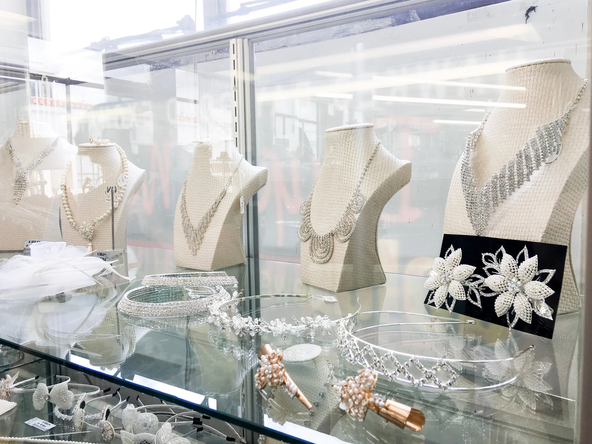 Napier Antique & Jewellery Centre has a large selection of gorgeous Wedding Jewellery and pieces that you just won't find anywhere else. 