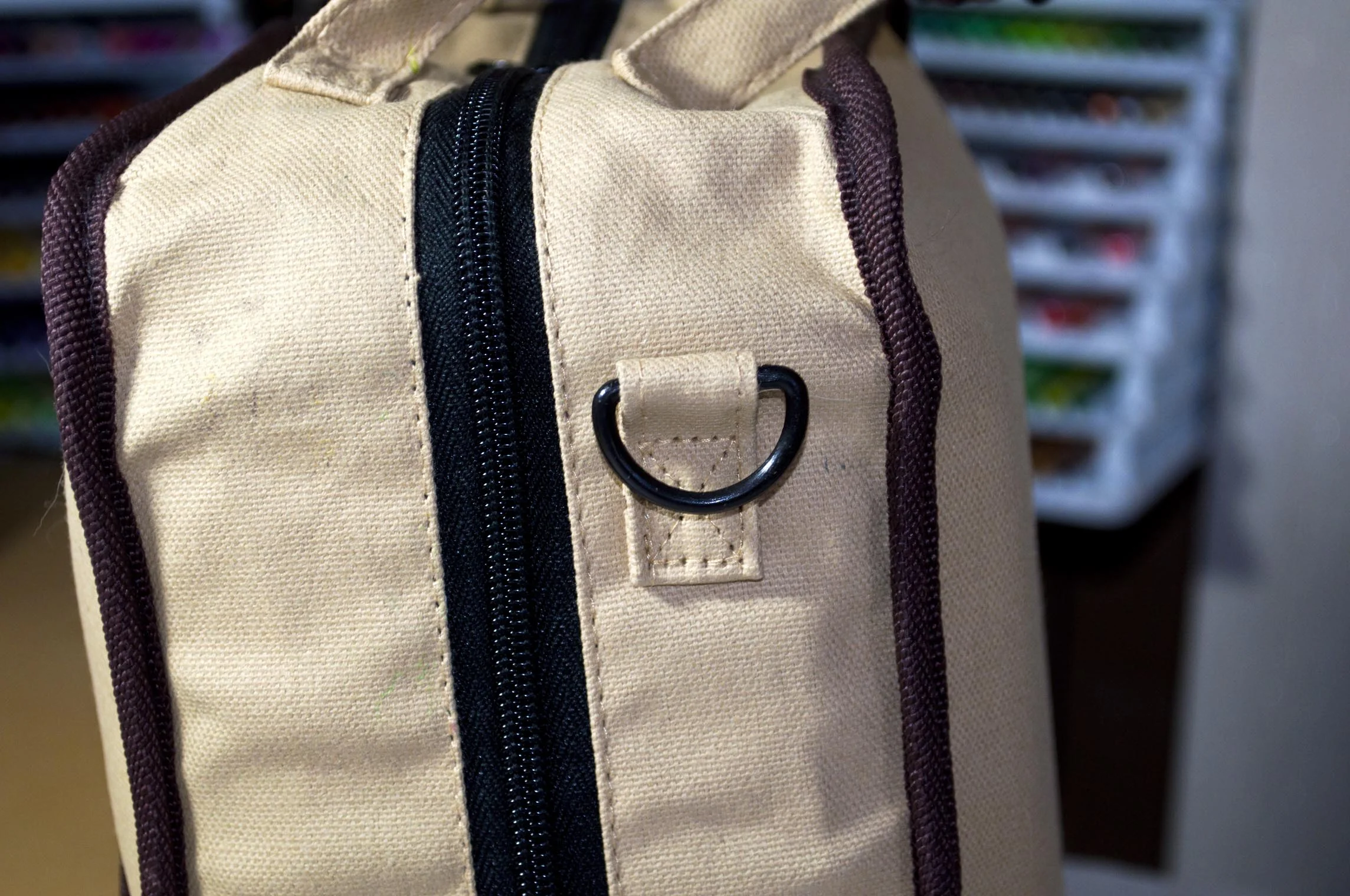 Derwent Bag D Ring.jpg