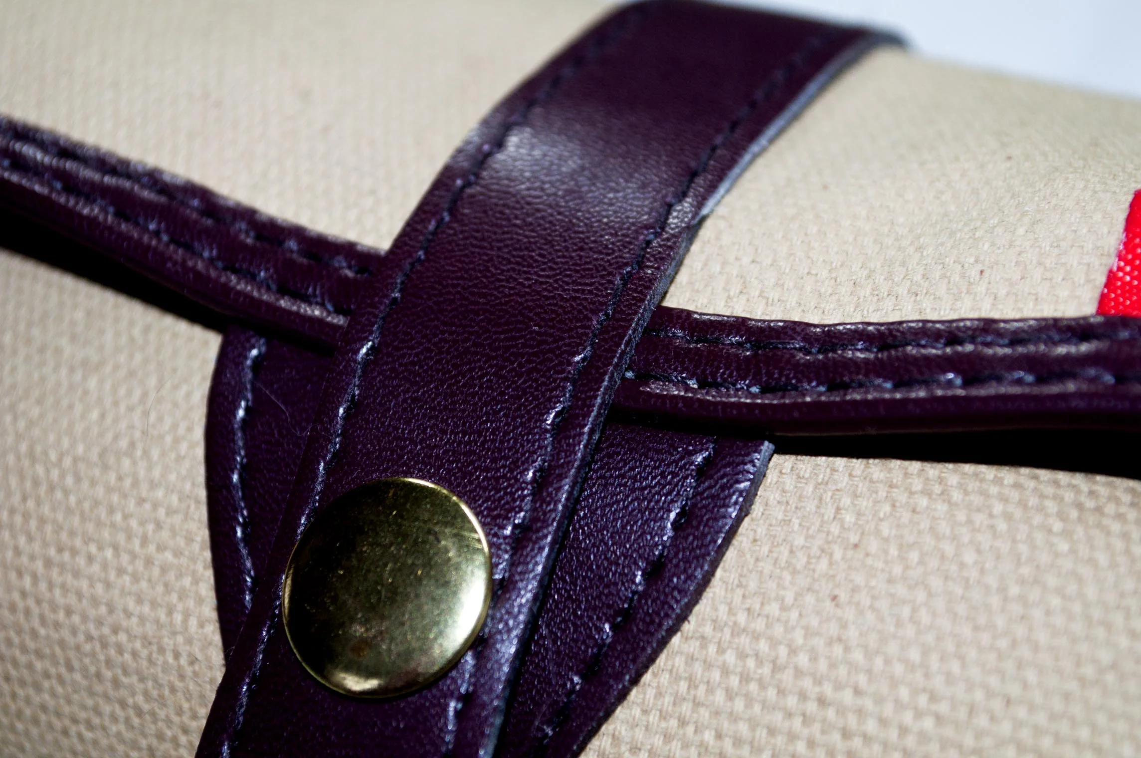 Derwent Pencil Wrap Button.jpg