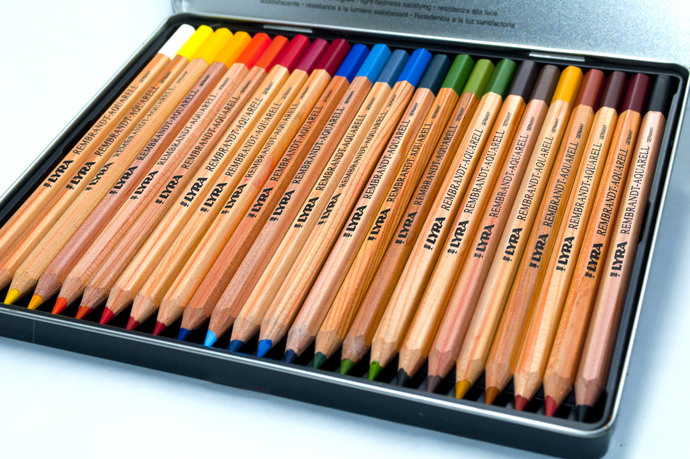 Lyra Rembrandt Polycolor Colored Pencil Set 12 Color