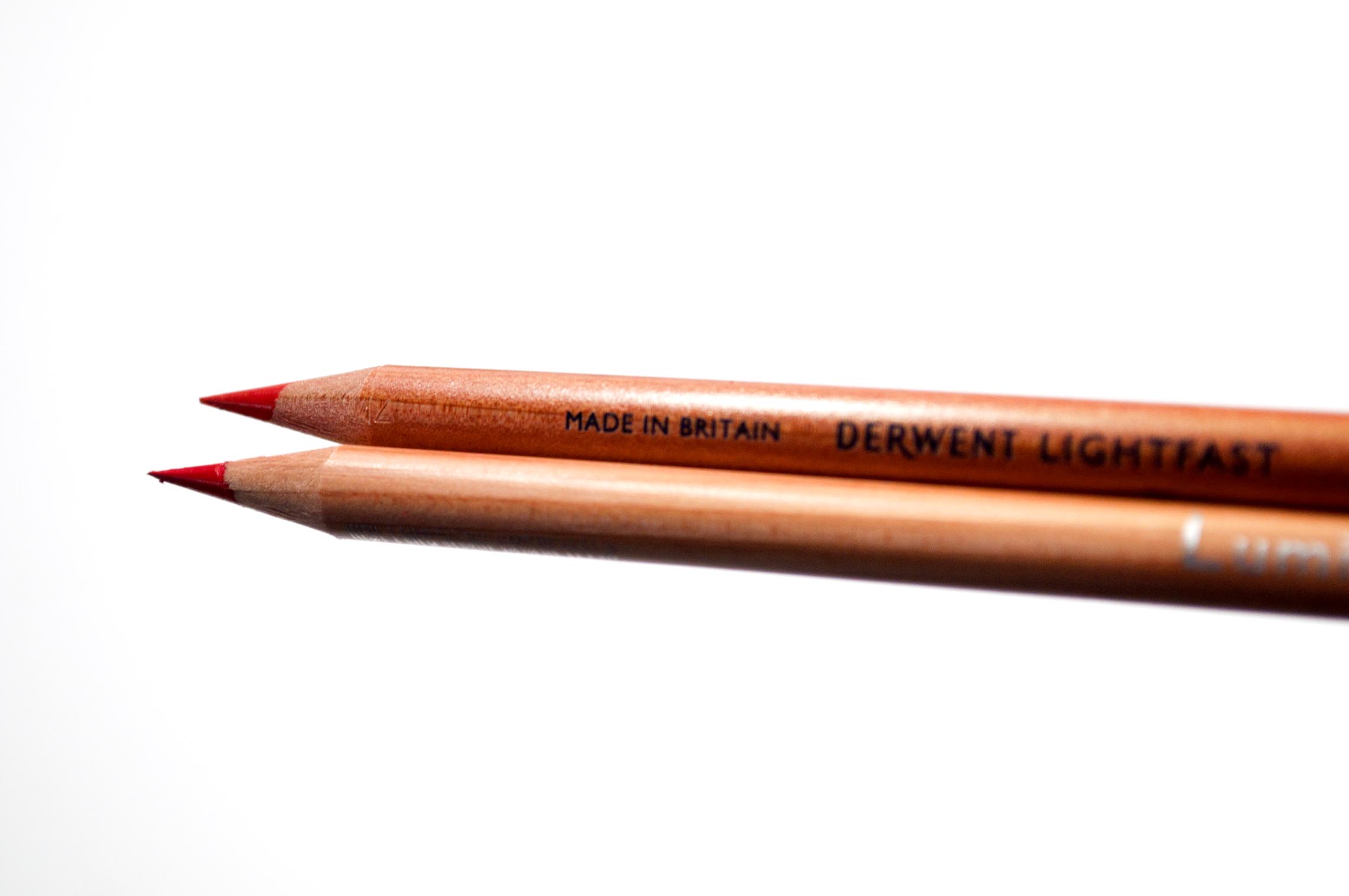 Caran d'Ache Luminance V's Derwent Lightfast — The Art Gear Guide