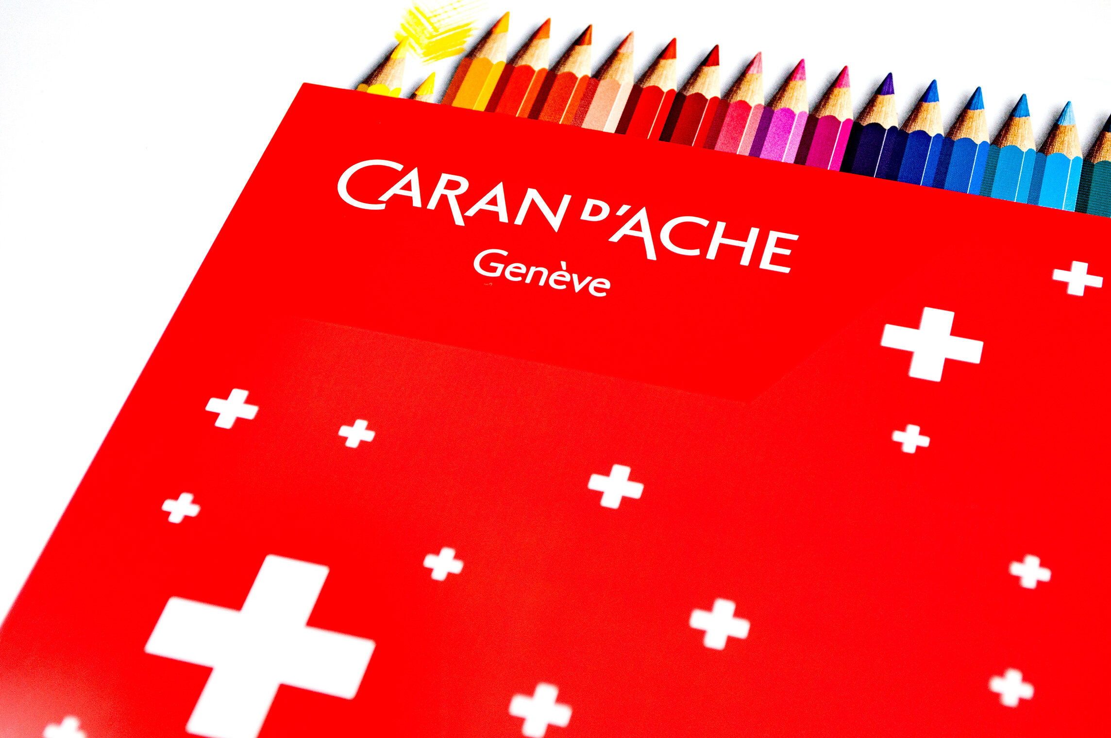 Caran dAche Caran D'Ache 18 Swisscolor Water-Resistant Colour Pencils 7630002342575 