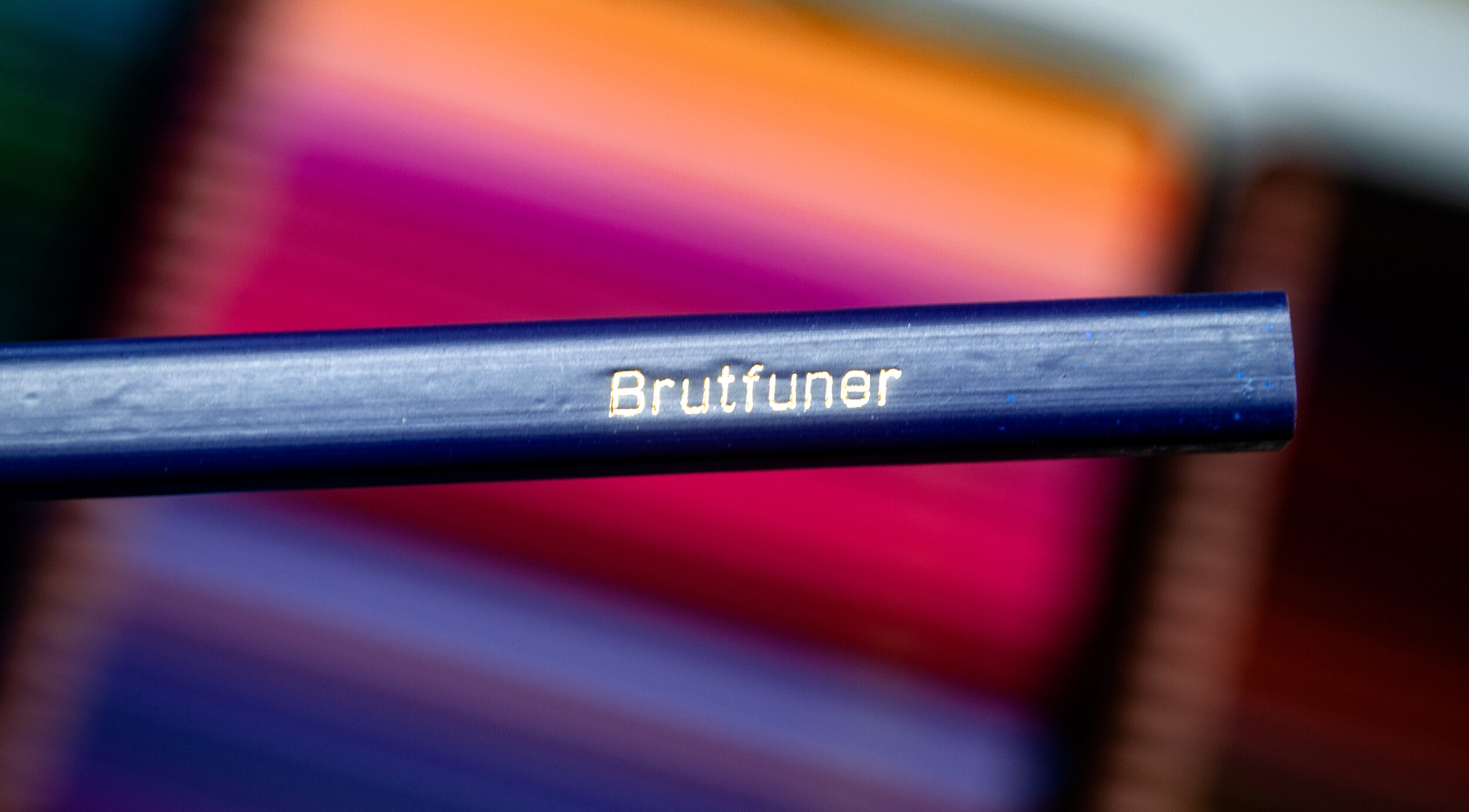 Review Of The Brutfuner 120 Set Of Square Colored Pencils — The Art Gear  Guide