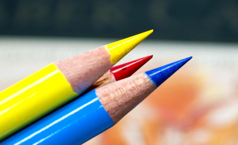 Wax or Oil Colored Pencils Myth or Fact ? — The Art Gear Guide