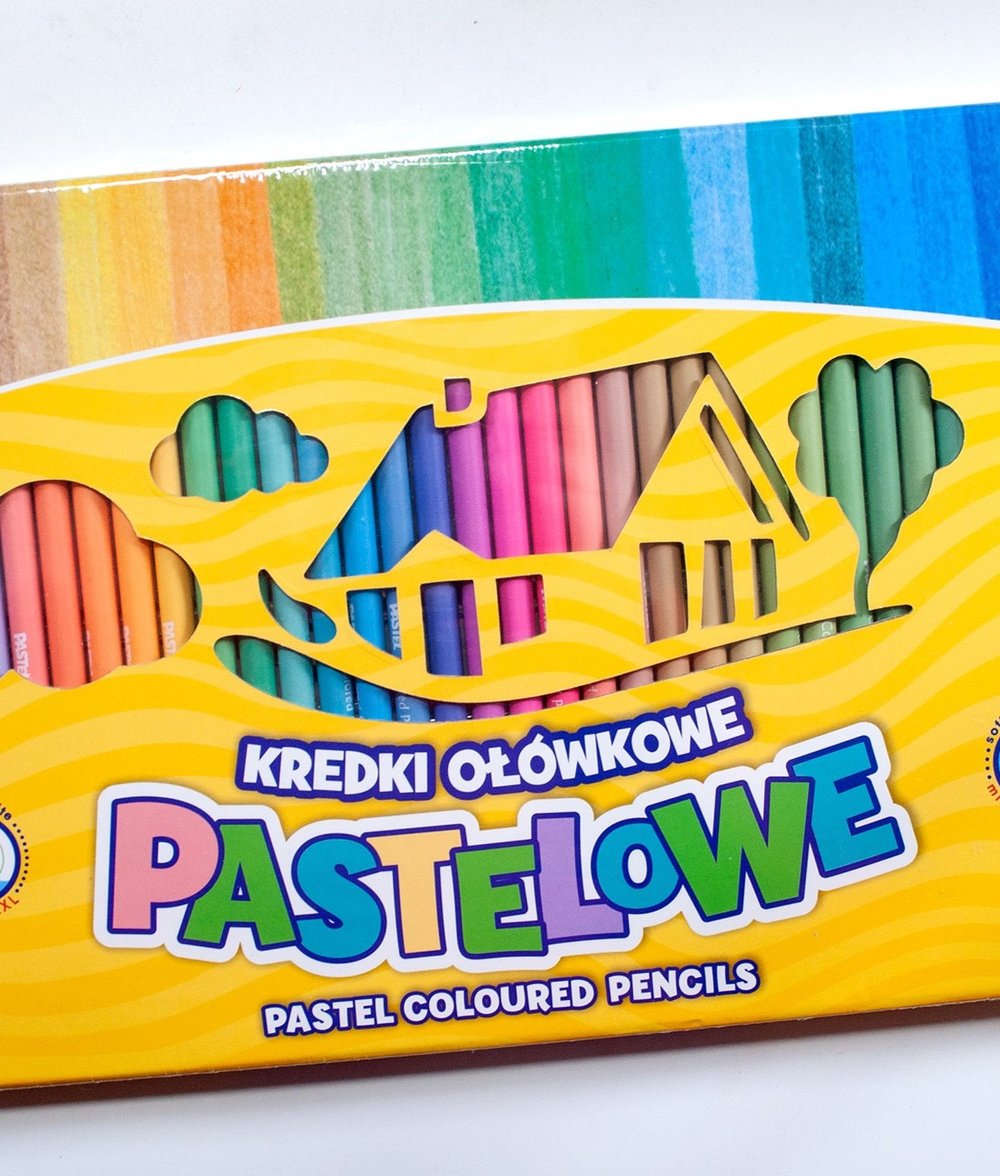 Astra Pastelowe Colored Pencils and Holbein 50 Set Of Pastel Tone