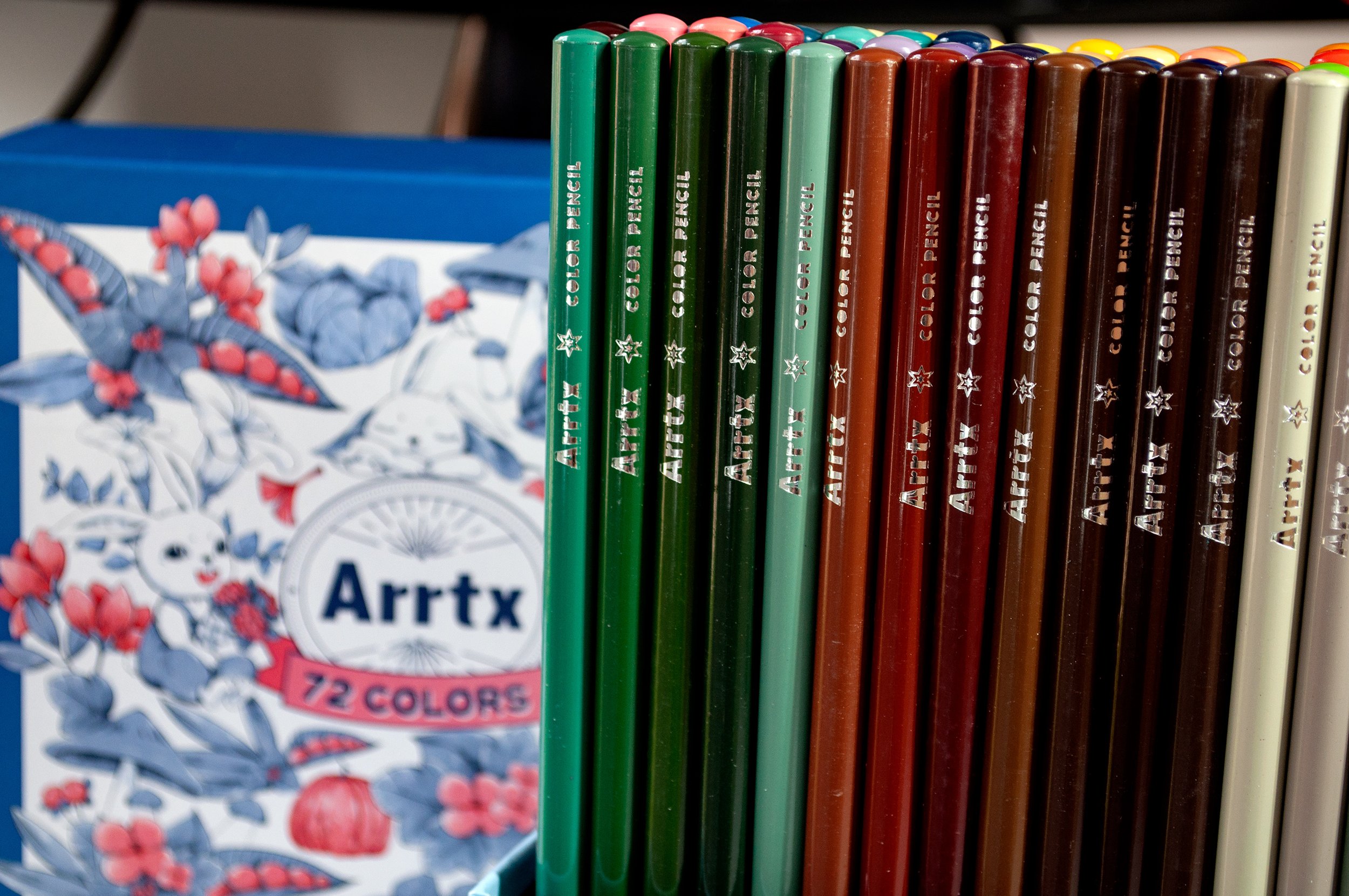Arrtx 31 Pieces Professional Art Supplies Kit with Graphite