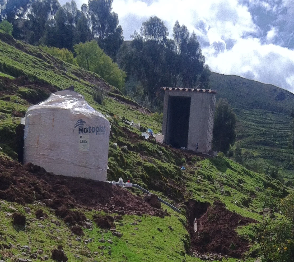 ccorca ayllu storage tank.jpg