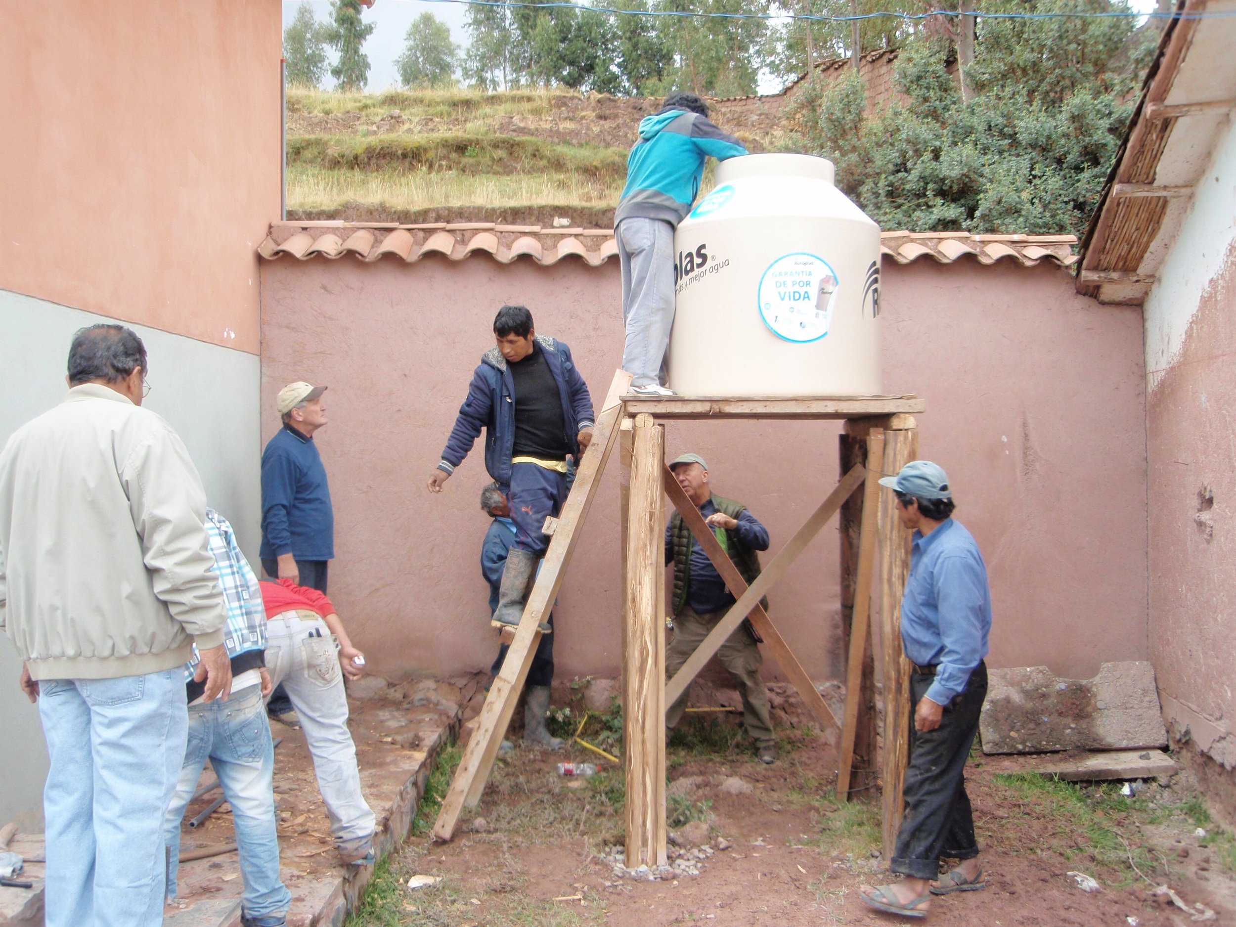 20140417184120-assem_tank_3.jpg