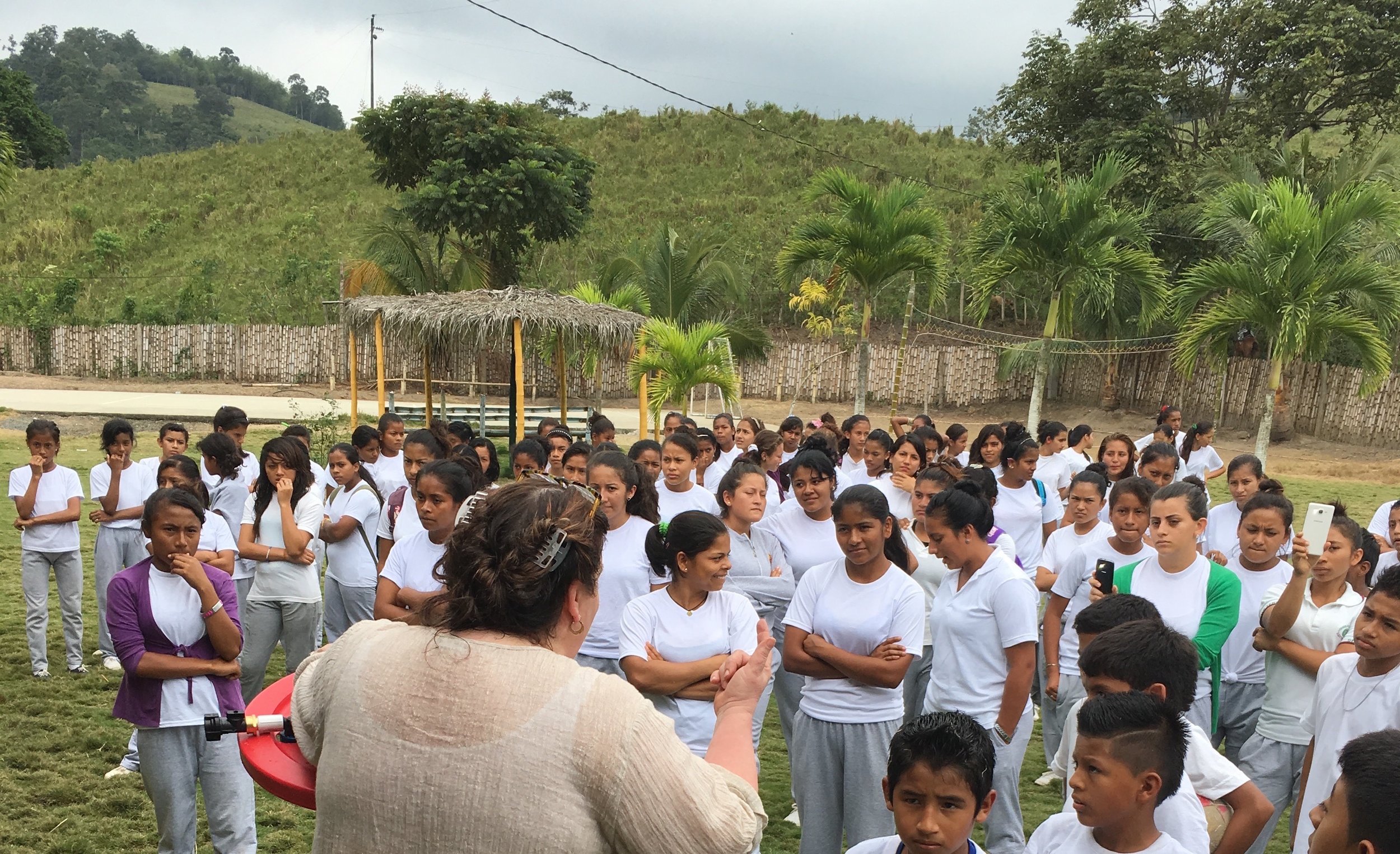 8. Ecuador 1st school inviting citizen scientists.jpg