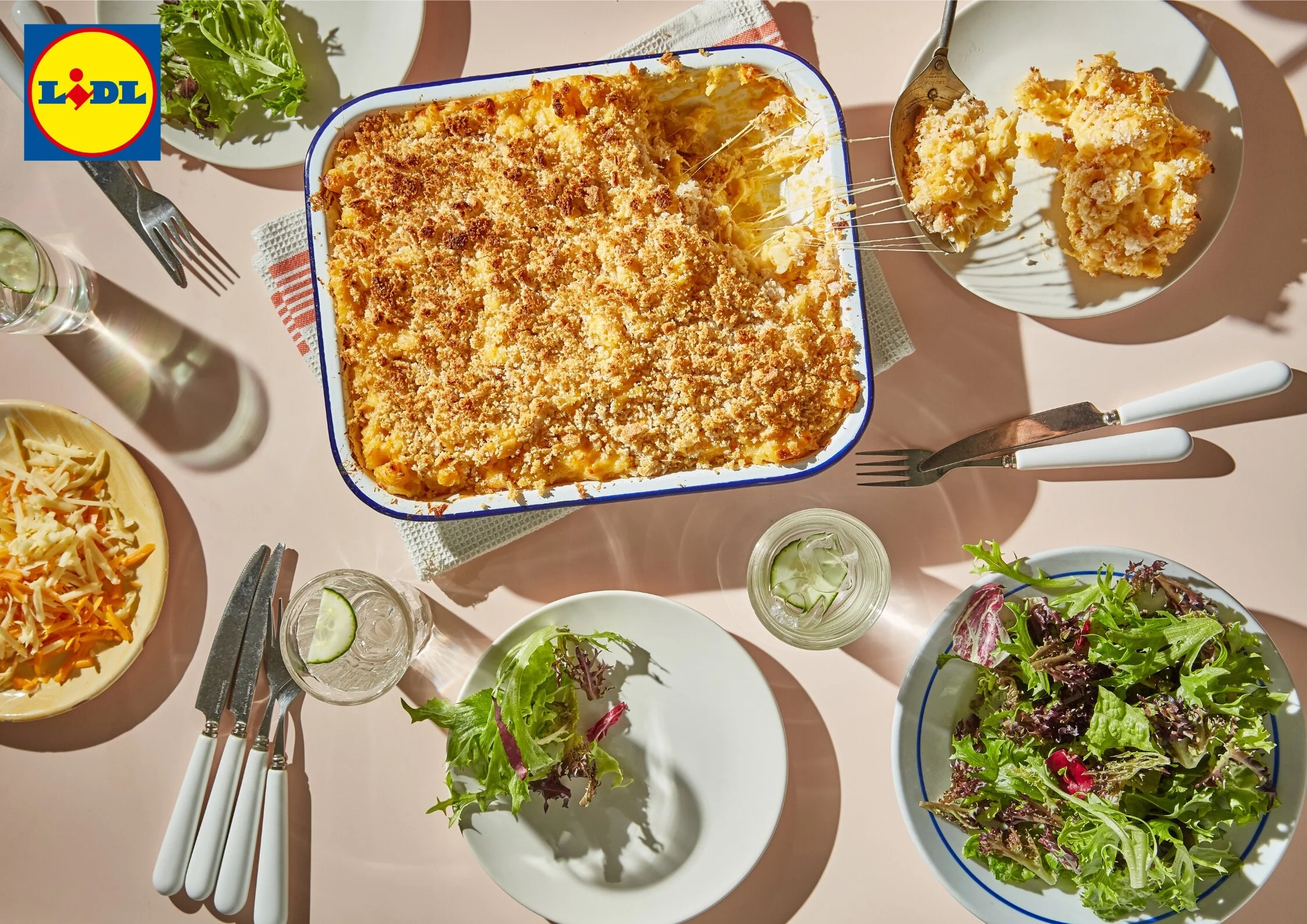 Izy Hossack Photography