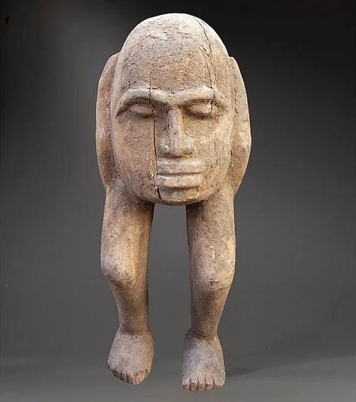 A bateba figure of the Lobi tribe of Burkina Faso. These figures serve as intermediaries between protective spirits and men.