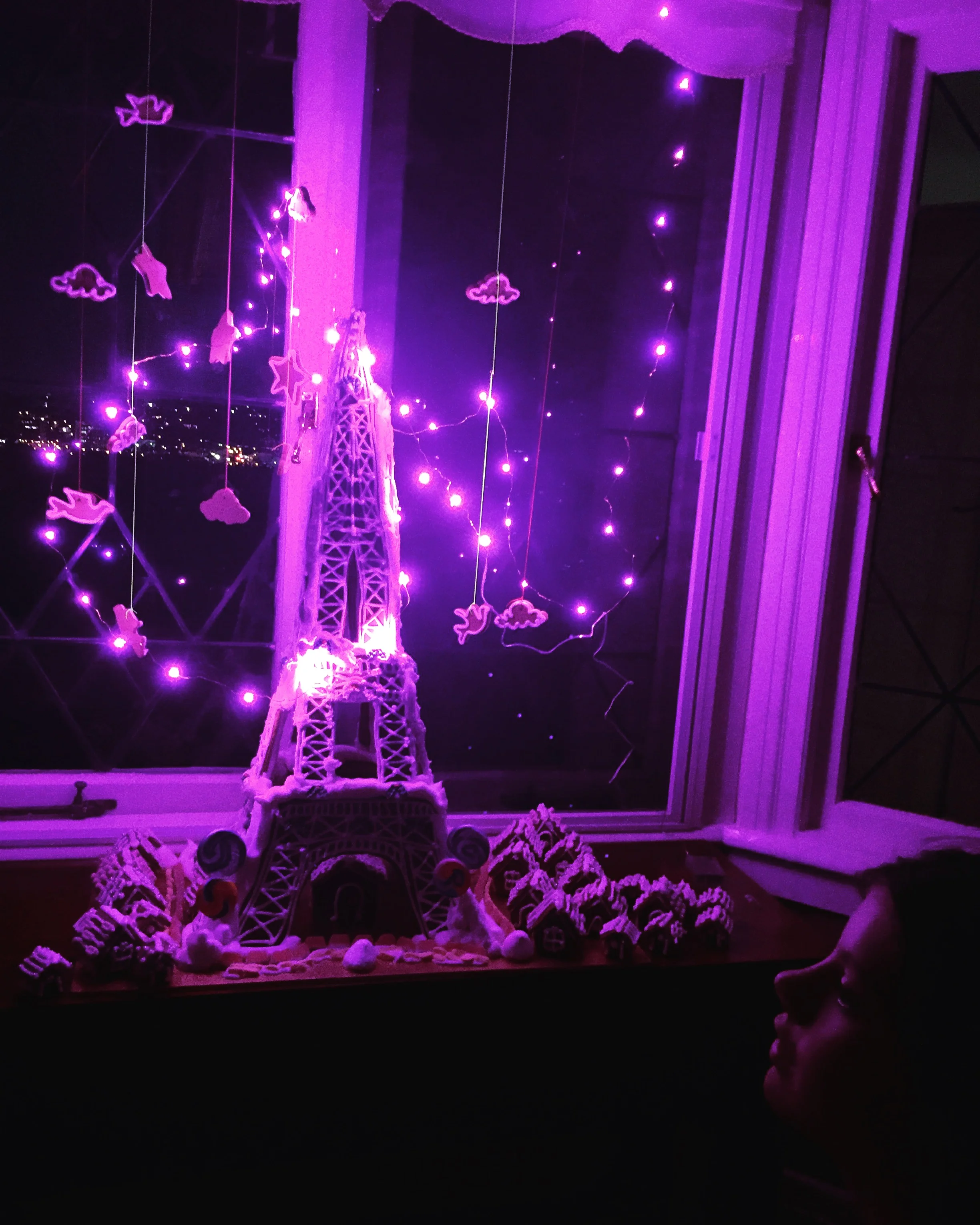 midnight in 1920's Paris gingerbread sculpture installation