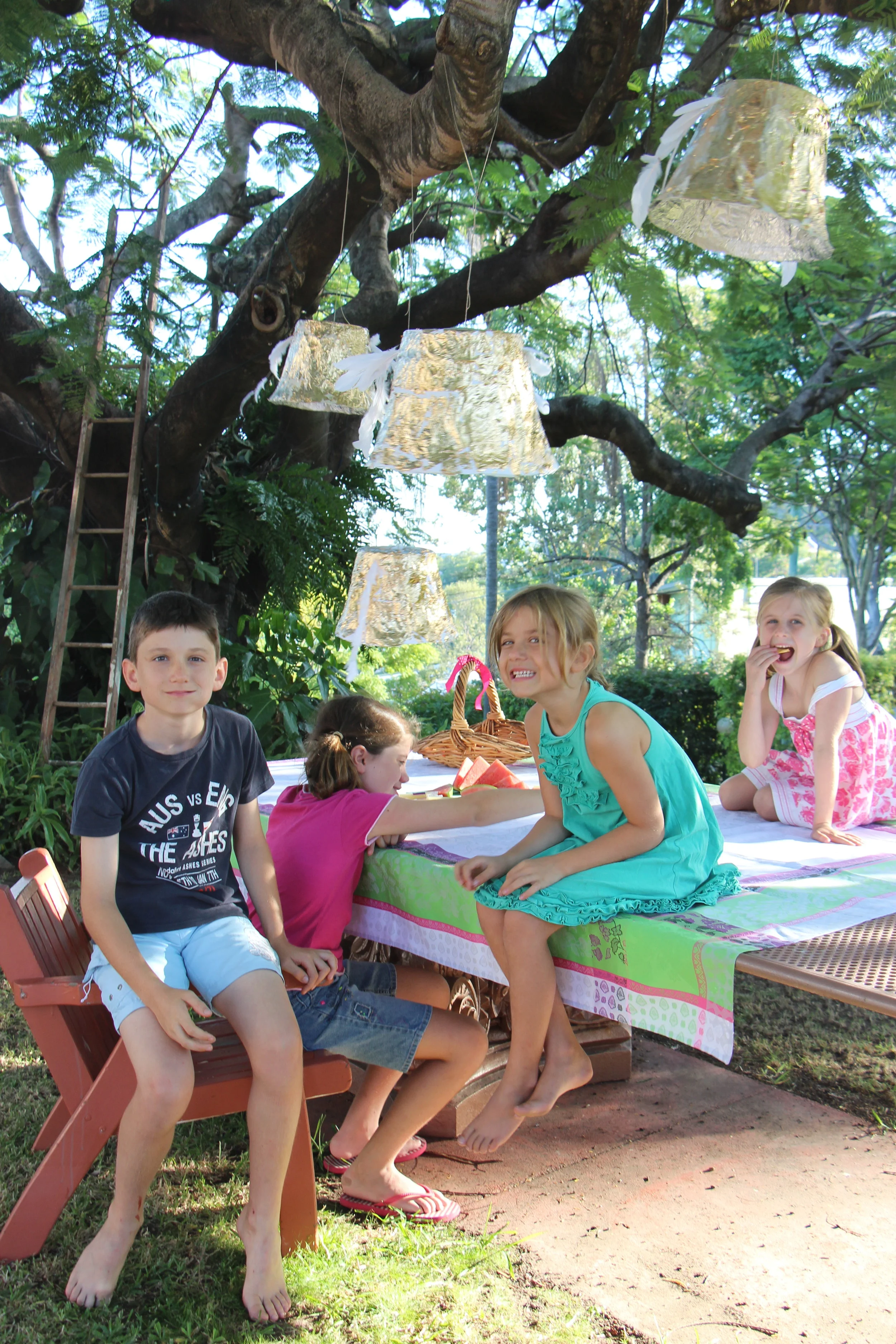 Les cloches volantes : Easter installation