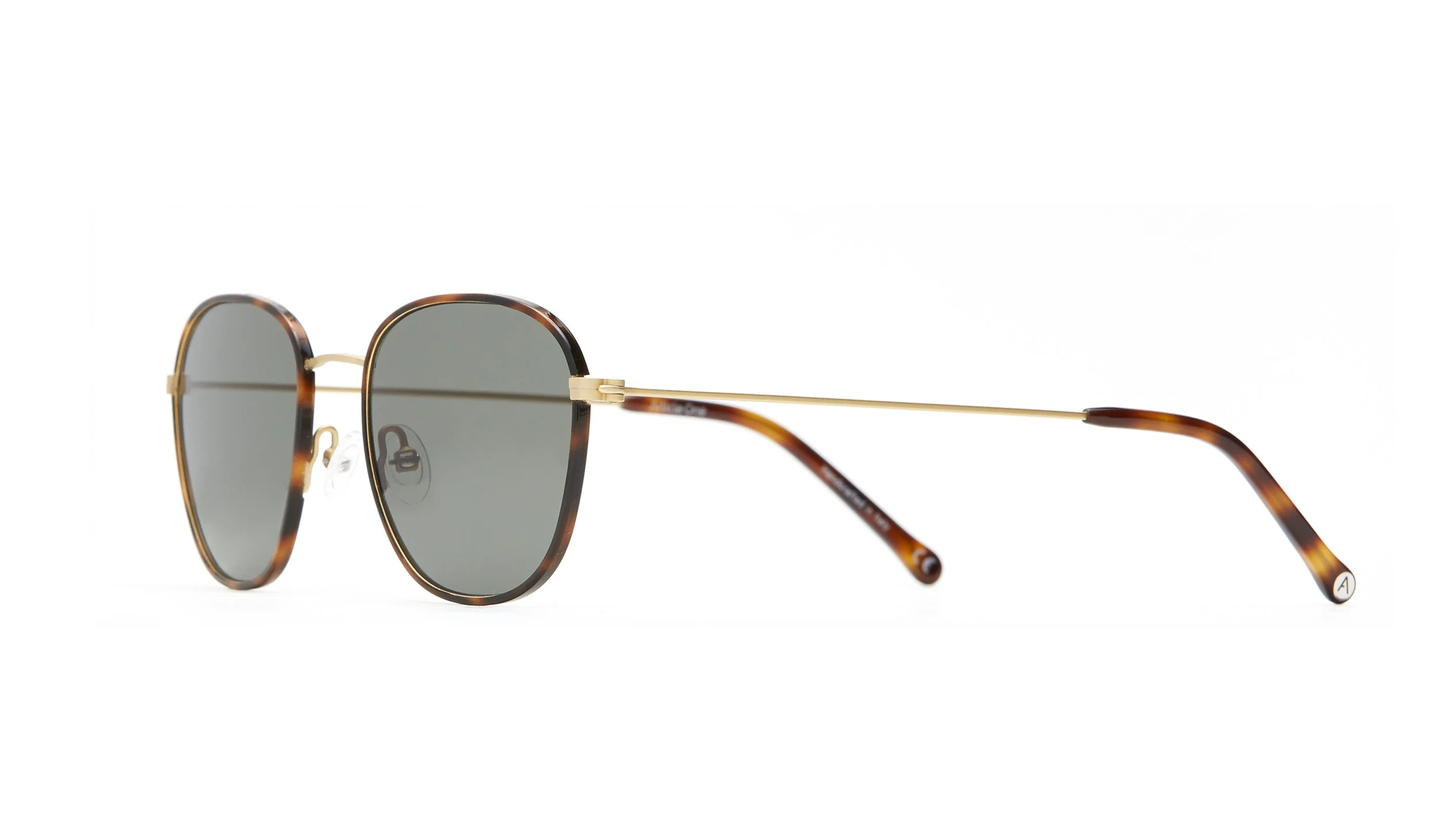 Concord 01 Gold TortoiseAngleSun.jpg