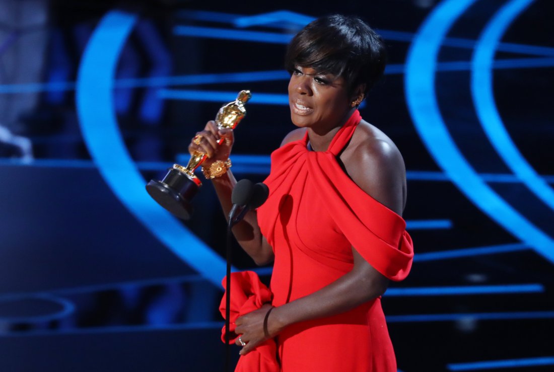 An emotional Viola Davis giving a memorable acceptance speech for Best Actress in a Supporting Role.