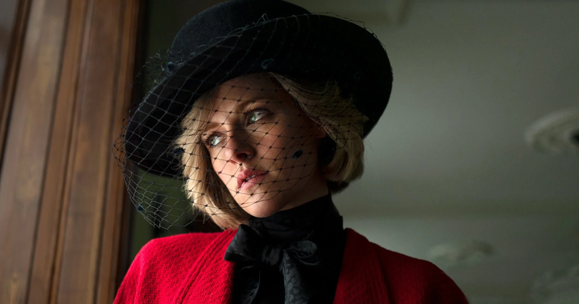 ‘Spencer’ Review: A Brilliantly Acted, Oscar Shoo-In, Snoozefest