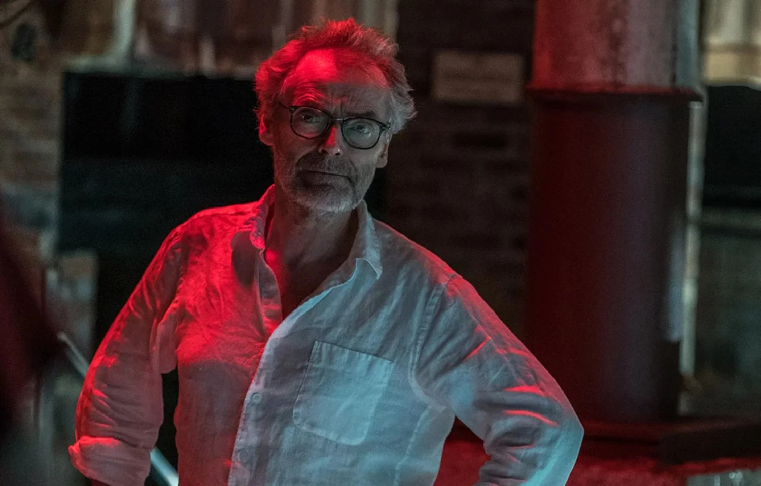 'Nightmare Alley' Cinematographer Dan Laustsen Recounts Recapturing the Magic of Old Hollywood