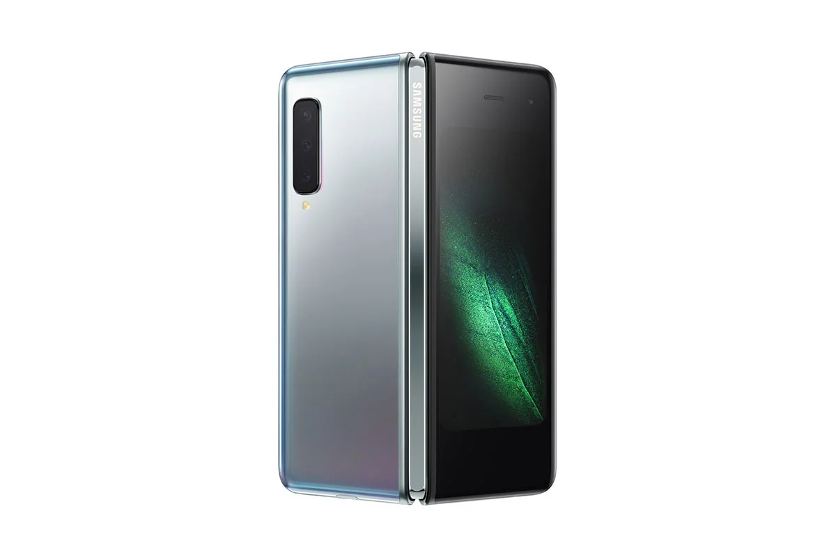 Samsung Galaxy Fold สำหรับ T-Mobile สีตัวเครื่อง Space Silver และสีบานพับ Dark Silver