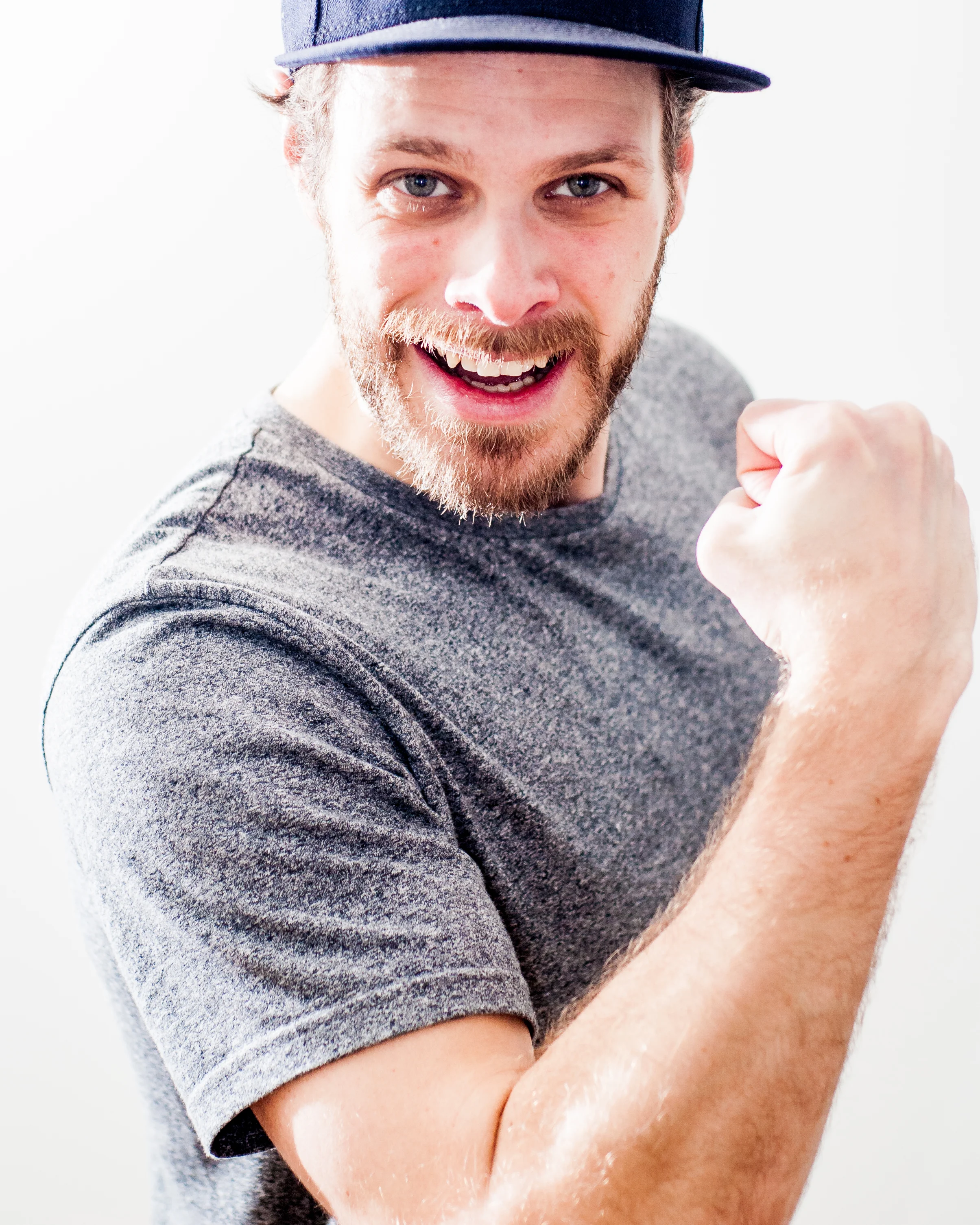 Lots of strength training in February. I'm getting closer to how strong I was back in my volley days. Nikon D200.
