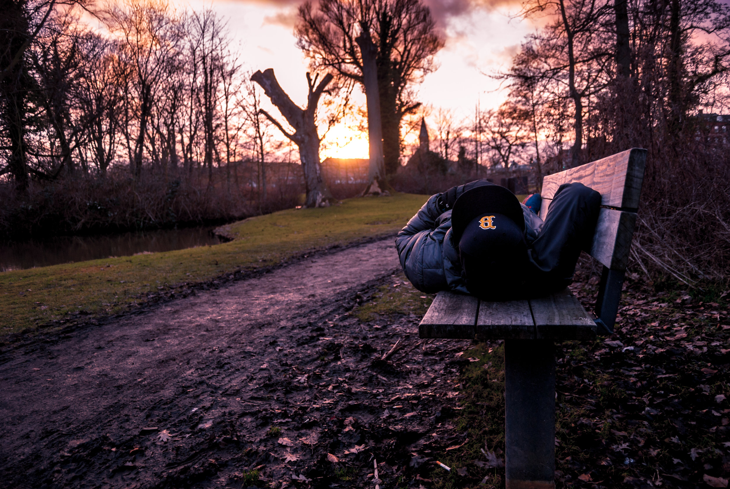Sunset in Odense after yet another lifting session. I love to be outside in the fresh winter air. Nikon D200.