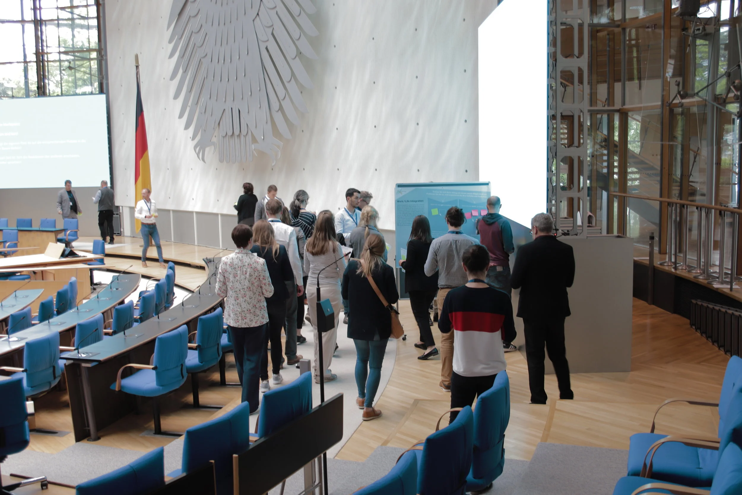 Auszüge von Positive Futures 1.1