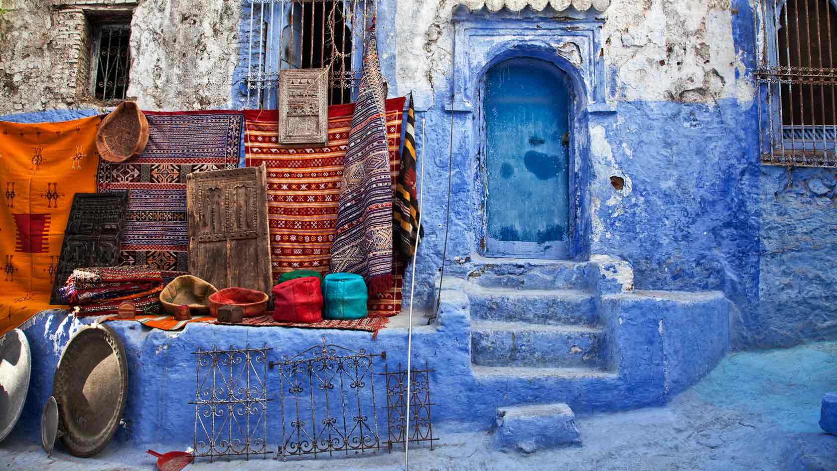 lets-travel-to-morocco-chefchaouen-with-sandra-jordan-featured_Vh0ZMux.jpg