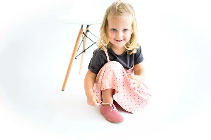 Zapatos de piel para niña en rosa - Moomakbrand