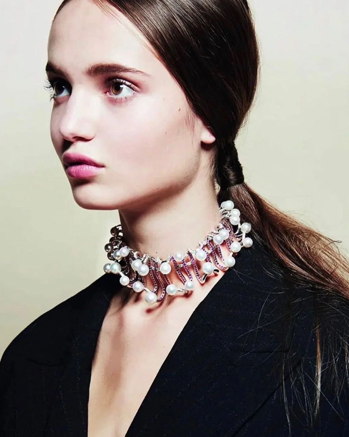 Designs to give memories 
⁣
Every piece of jewellery is inspired by a personality, every design is made to keep its emotional value forever.⁣
Lode Martens  dreams up an entire world, conjuring characters and narratives for every design. ⁣
There is al