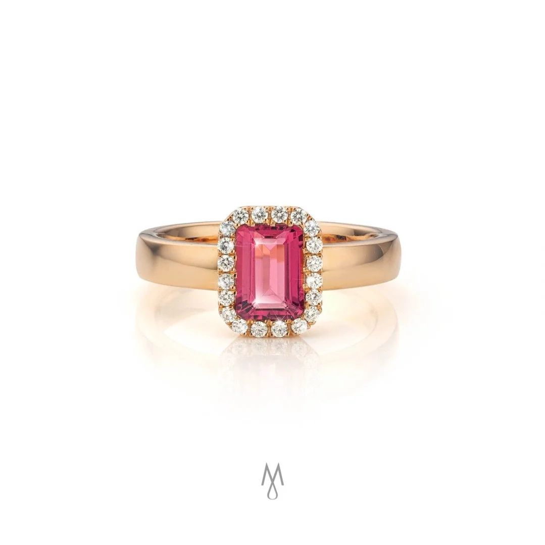 A desire for luxury

Jewelry is the perfect companion for creating unforgettable memories.
A little bit of bling can turn any day into a special occasion. 
Jewelry is the ultimate mood booster.

⁣
It&rsquo;s all about you.⁣
Visit us so we can do the 