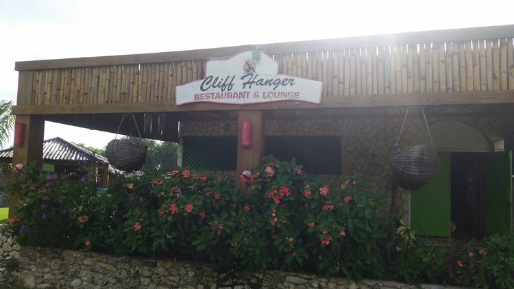 Suety Travel Diaries : Sea Cliff Resort and Reach Falls