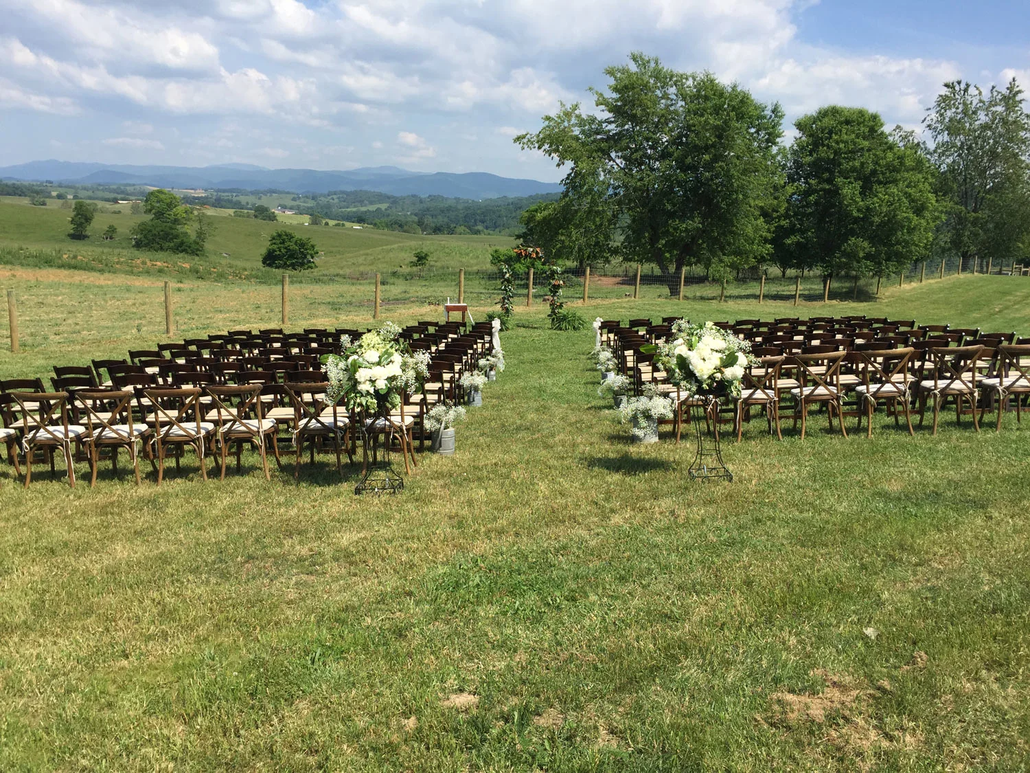 Whitesides_ceremony_setup_web.jpg