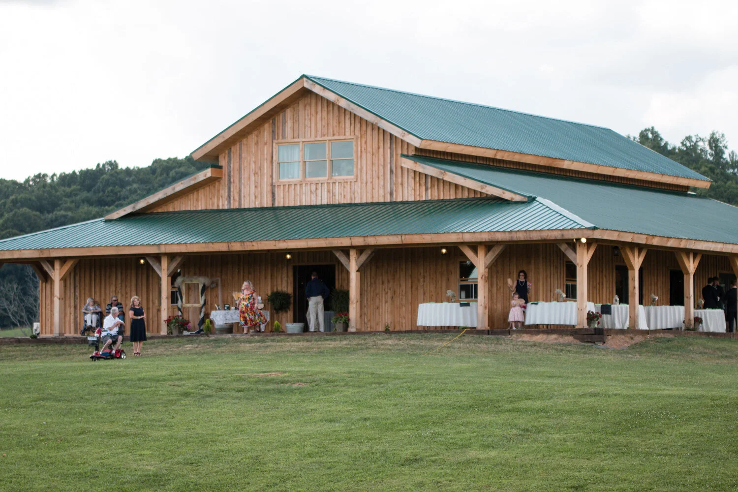middle_fork_barn.jpg