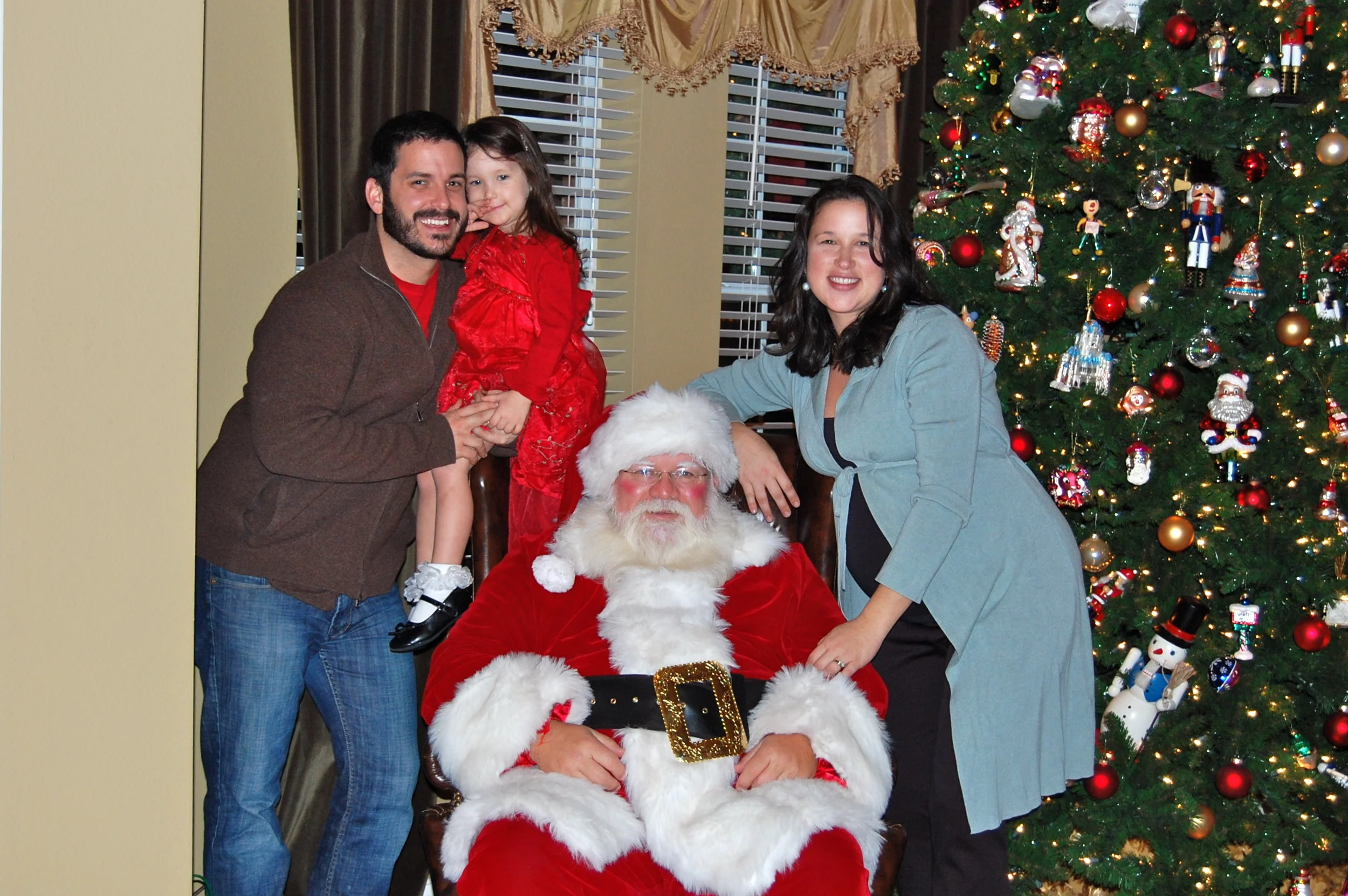 Look who decided to show up on Christmas Eve Eve