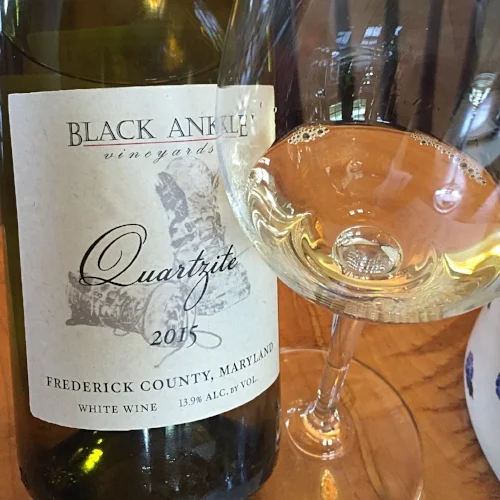 2015-Black-Ankle-Vineyards-Quartzite.png