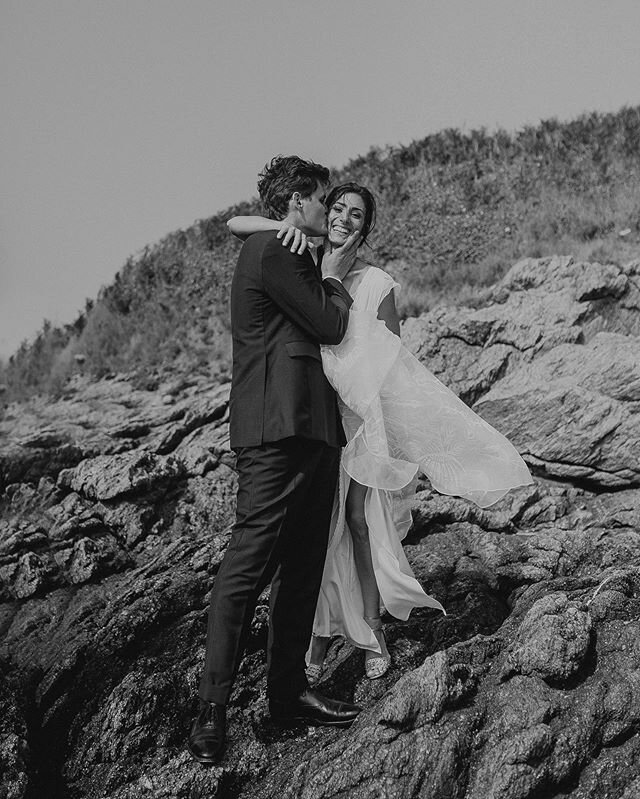 Blowin in the wind

A wedding planned by the great @lafabriquedesinstants 
The beautiful bride is wearing an elegant and unique dress from @maisonconstancefournier /
.
.
.
#weddinginfrance #frenchweddingstyle #loveshot #blowininthewind #lovers #coupl